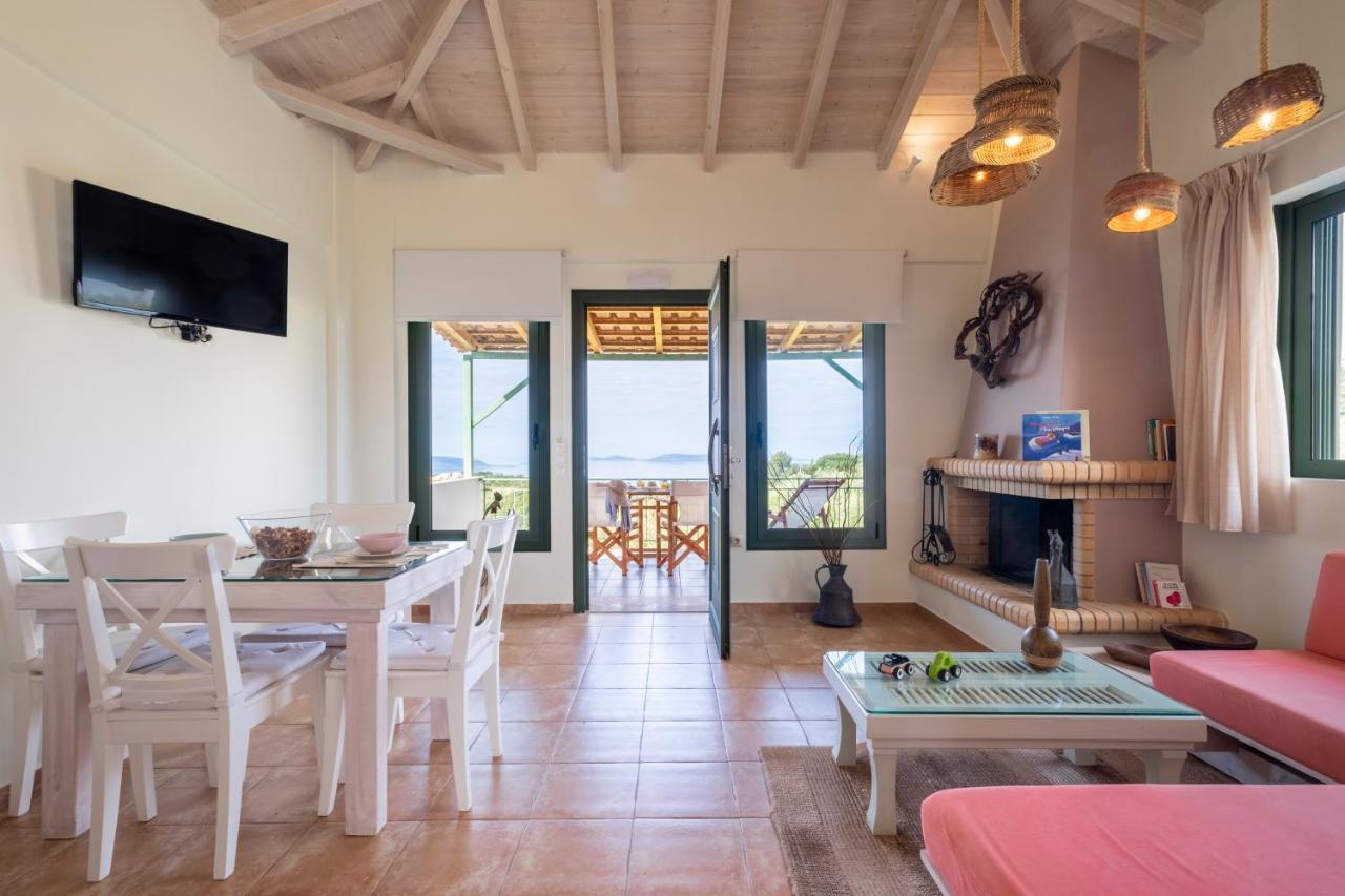 Chamaloni Cottages Finikounda Zewnętrze zdjęcie