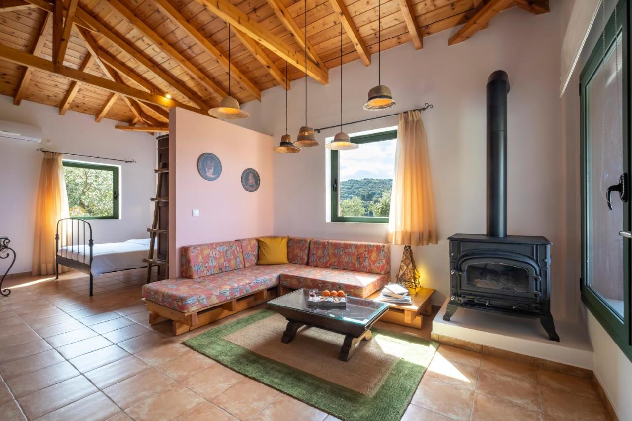 Chamaloni Cottages Finikounda Zewnętrze zdjęcie